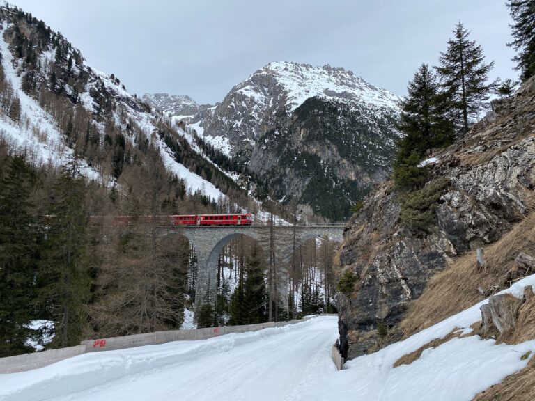 Rhätische Bahn in der Schweiz
