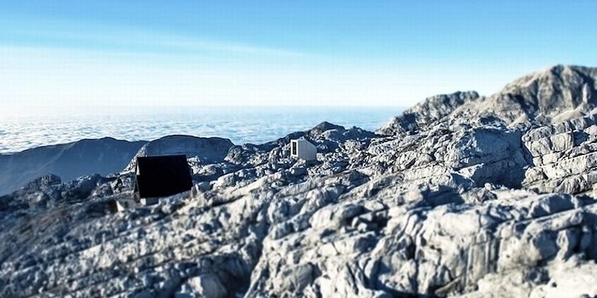 Dieses Mini-Hotel für Bergsteiger ragt über eine Klippe
