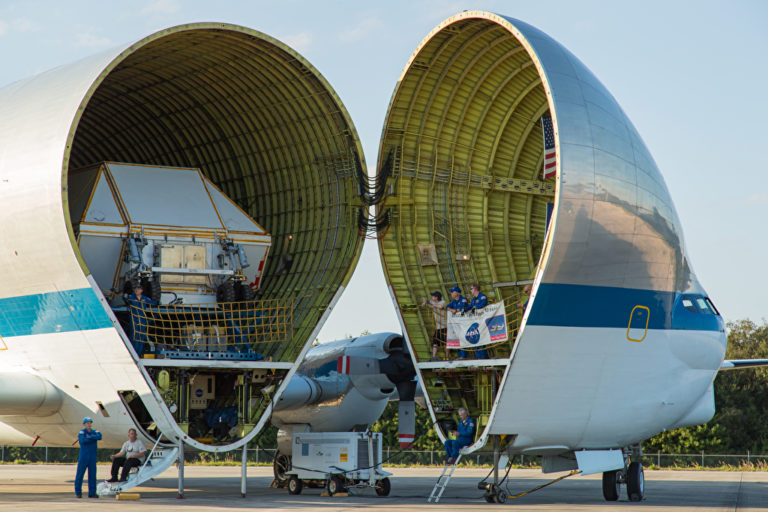 Der gigantische Flugzeug-Frachtraum der Super Guppy. Foto: panthermedia.ne/newzulu