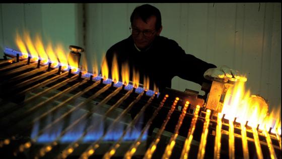 Produktion von Röhren, Kapillaren und Stäben aus Spezialglas für Solarthermie.