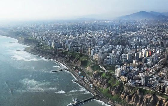 Lima will als erste Metropole Südamerikas alle Einwohner an das zentrale Wasser- und Abwassernetz anschließen.