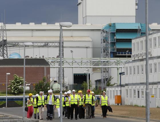 Mit einer eklektischen Leistung von rund 430 Megawatt und einem Wirkungsgrad von 59,2 Prozent zählt das von Siemens gebaute Gaskraftwerk Knapsack II bei Köln zu den modernsten und umweltfreundlichsten seiner Art in Europa. Dennoch steht das Kraftwerk des norwegischen Energiekonzerns Statkraft stillt, während die benachbarten Braunkohlekraftwerke rund um Köln auf Hochtouren laufen.