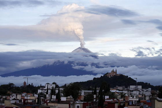 Am 7. Juli ist der Popocatepetl in Mexiko ausgebrochen. Die Partikel aus großen Vulkanausbrüchen können bis zu fünf Jahren in der Atmosphäre bleiben und die Temperatur auf der Erde leicht um ein halbes Grad und mehr abkühlen.