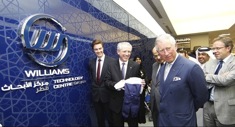 Prinz Charles beim Besuch des Williams-Entwicklungszentrums in Quatar.