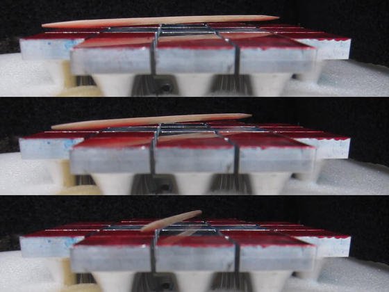 Forscher der ETH Zürich haben ein Verfahren entwickelt, um kleine Gegenständer per Ultraschall zu bewegen. Dieser Zahnstocher fliegt und rotiert auf Schallwellen.