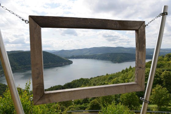 Nicht immer präsentieren sich Gewässer so idyllisch wie hier der Edersee. Überdüngung ist keine Seltenheit: Dänische Wissenschaftler haben jetzt herausgefunden, dass sich gemahlener, alter Beton als Phosphorfilter eignet. 