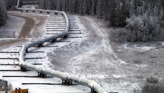 Trans-Alaska-Pipeline auf gefrorenem Boden