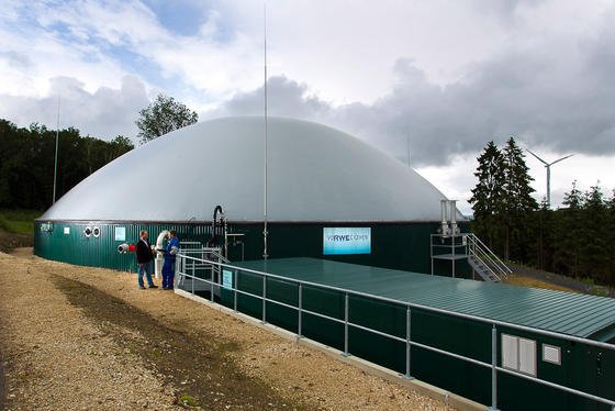 Biogasanlage des RWE in Ütteld in der Eifel: Die Anzahl der Biogasanlagen in Deutschland ist in den vergangenen Jahren auf 8000 gestiegen. Das neue Forschungsprojekt soll jetzt ihre Effizienz erhöhen. 