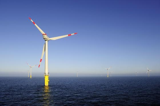 Je länger sie laufen, desto besser wird ihre Ökobilanz: Offshore-Windparks verbrauchen die meiste Energie bei der Produktion und beim Aufbau.