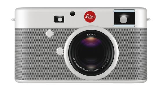 Kommt in edler Aluminium-Optik daher, die Leica-M. Der rote Punkt ist dem „Project Red“ geschuldet.“