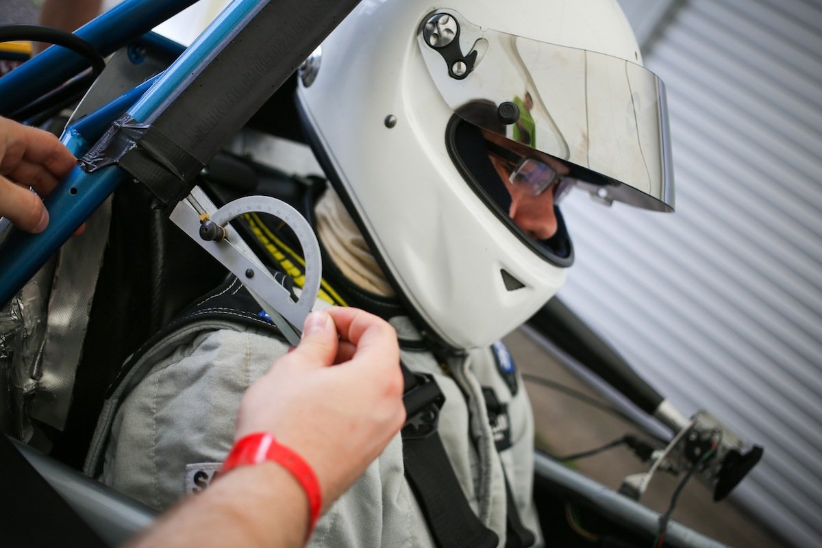 Technik in einem Rennauto der Formula Student Germany