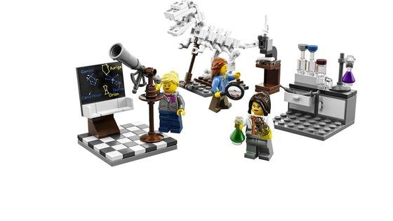 Schluss mit alten Rollenbildern: Im neuen Wissenschafts-Set von Lego übernehmen weibliche Spielfiguren aufregende Berufe. Das scheint für viele Kunden längst überfällig gewesen zu sein. 