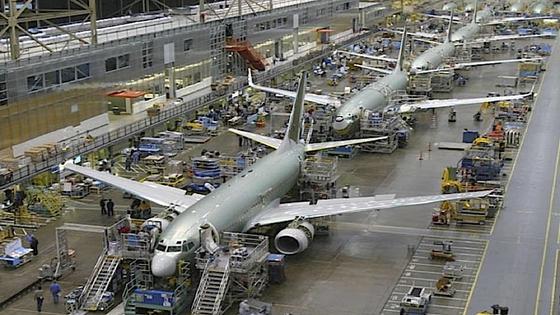 Produktion des Boeing 737: Der Flugzeugbauer bietet Fluggesellschaften mittlerweile einen Preisnachlass von bis zu 59 Prozent für den Mittelstrecken-Jet. 46 Prozent gibt es für das Großraumflugzeug Dreamliner. 