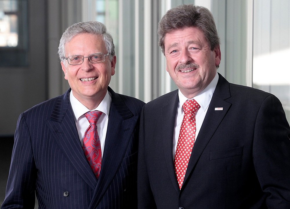 Sie sind selbst eigentlich in Rente, führen heute aber gemeinsam und in Teilzeit die Bosch Management Support GmbH: Georg Hanen (l.) und Robert Hanser.