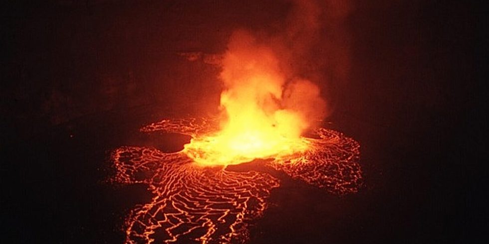 Lavasee am Vulkan Nyiragongo: Der sehr aktive Vulkan liegt direkt neben dem Kivusee, der große Mengen Methan speichert