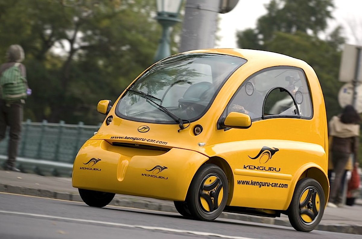 Das Kenguru Car wird von zwei Radnabenmotoren angetrieben. Die Reichweite liegt bei 110 Kilometern.