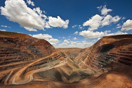 In Zukunft soll die 3D-Technik auch im Diamantbergbau zum Einsatz kommen: In der Argyle-Diamantenmine in Westaustralien hat Rio Tinto nach eigenen Angaben schon Diamanten im Wert von über sechs Milliarden US-Dollar gefördert. 