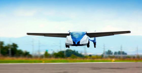 Und es kann wirklich fliegen, das Aeromobil aus der Slowakei. Das will Entwickler Stefan Klein auf dem Pioneer Festival Ende Oktober in Wien beweisen.