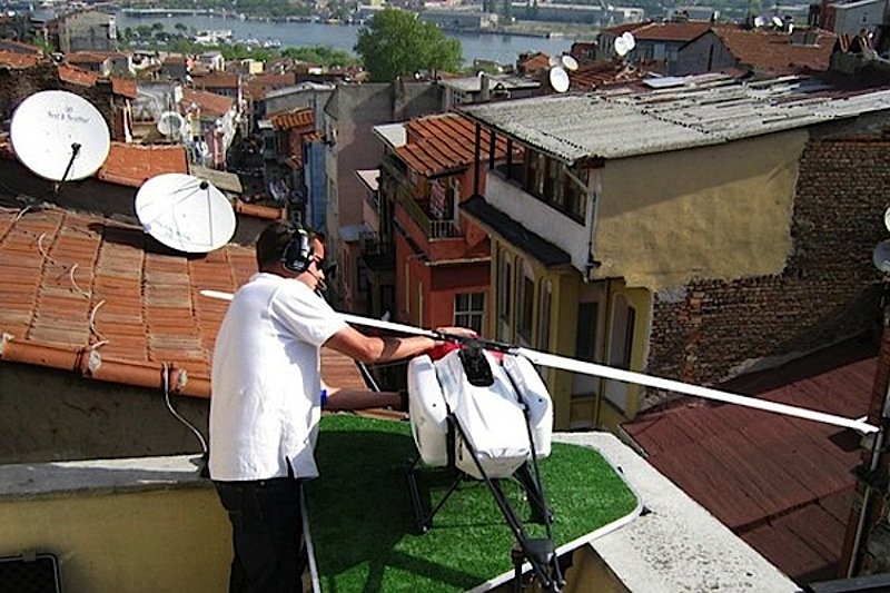 Drohne am Set des Blockbusters Skyfall in Istanbul. Solche Einsätze hatte die Flugbehörde in den USA bislang verboten. 