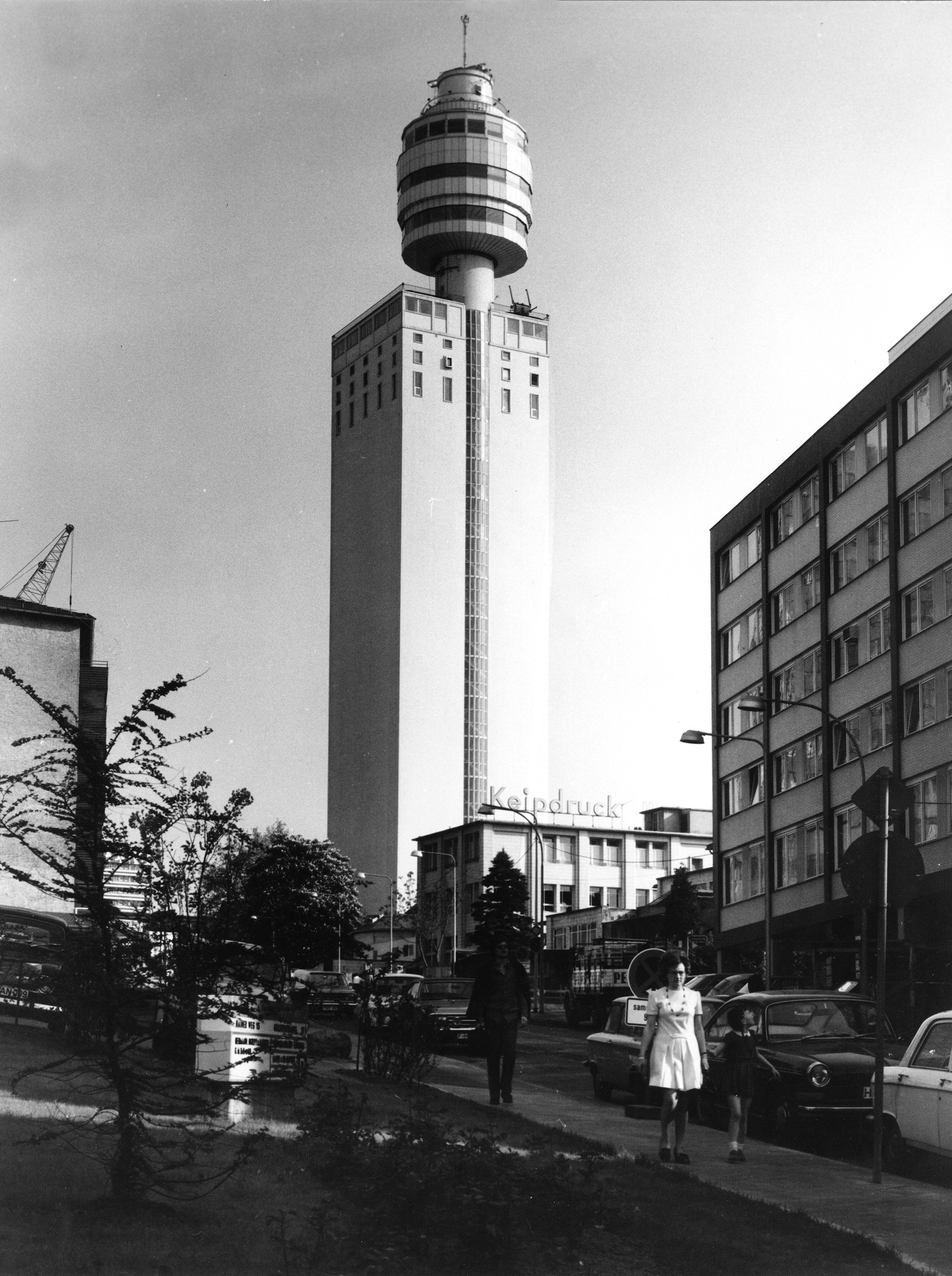 Der Henninger Turm der gleichnamigen Brauerei im Jahr 1972: Heute ist der Turm ein begehrter Wohnort.