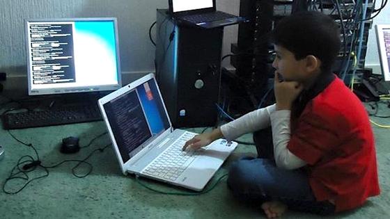 Keine Flausen, sondern IT-Wissen im Kopf: Ayan Qureshi bestand als Fünfjähriger und damit als bislang als Jüngster weltwelt den Test Microsoft Certified Professional. 