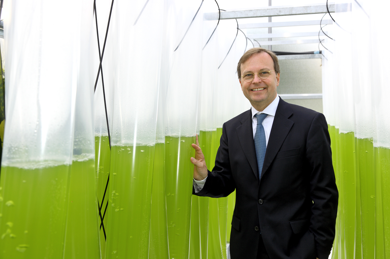 Bei der Eröffnung des Algen-Science-Centers betonte der Parlamentarische Staatssekretär im Bundesministerium für Bildung und Forschung, Thomas Rachel: 