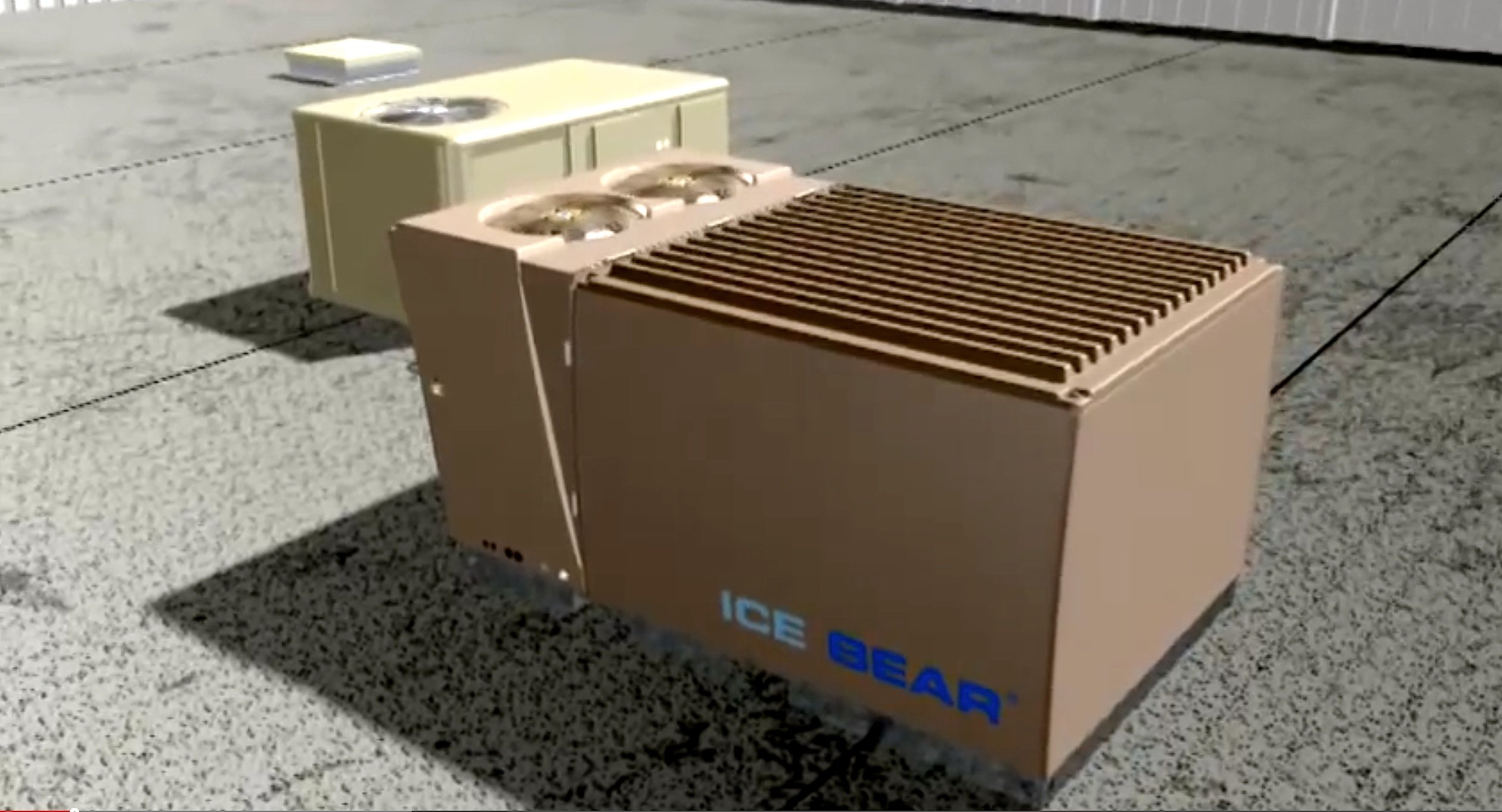 Die Klimaanlagen Ice Bear verwandeln nachts 2000 Liter Wasser in Eis, das dann genutzt wird, um die Raumluft in Büros und Wohnungen zu kühlen. Damit wird günstiger Nachtstrom genutzt und die Stromnachfrage tagsüber reduziert. Ein Eistank speichert die Energie für sechs Stunden Kühlung.