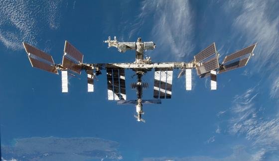 Die Internationale Raumstation ISS: Ende Juli hat Alexander Gerst das Experiment des DLR installiert. Jetzt erforschen die Wissenschaftler das Prinzip des Schutzschilds der Erde.