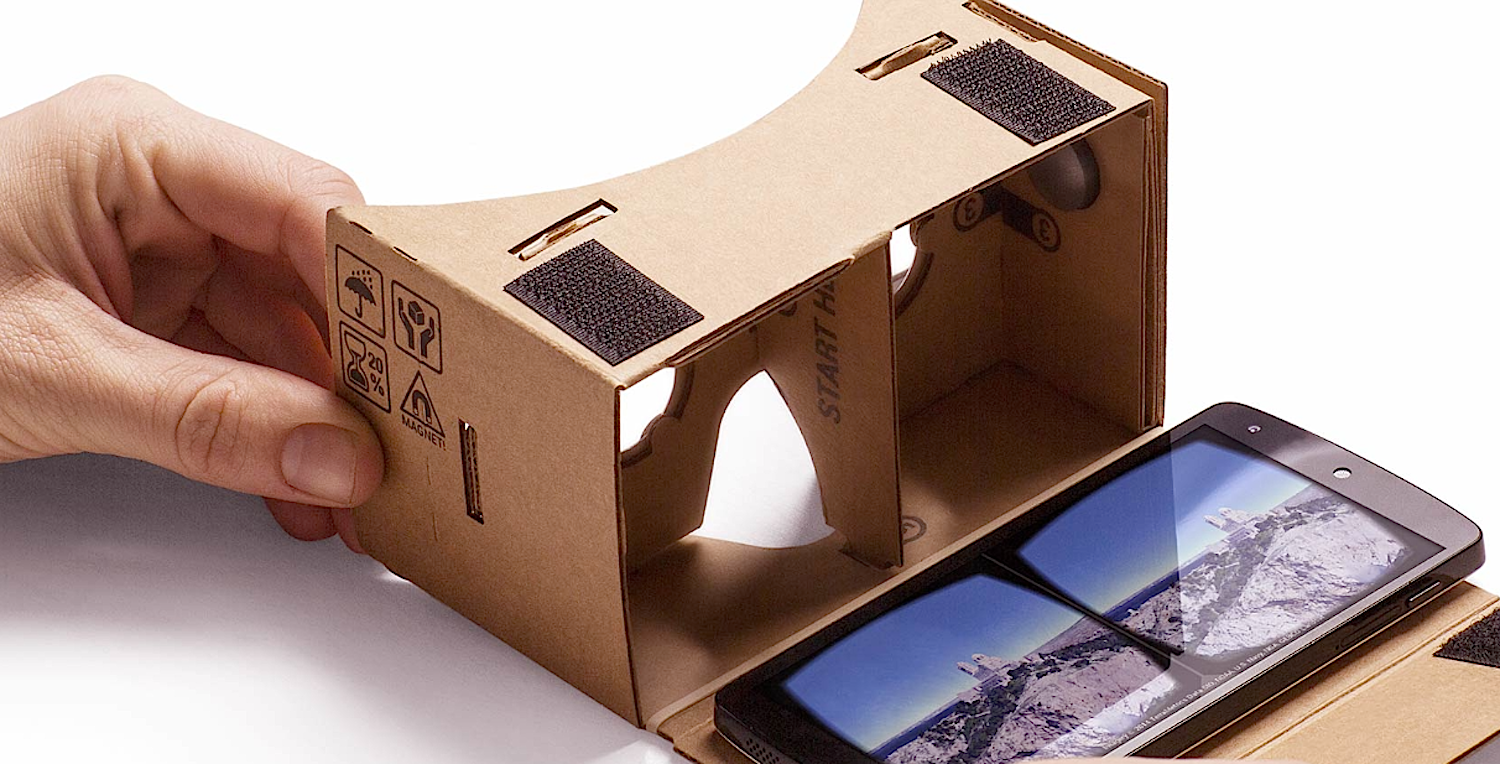 Einfacher kann eine VR-Brille kaum sein: Cardboard besteht nur aus Pappe, zwei Linsen und einem Magnet. Kostenpunkt: rund zwei Euro.  