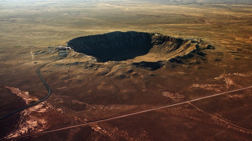 Trifft ein Asteroid auf die Erde, sind die Folgen deutlich: Der Barringer-Krater in Arizona hat einen Durchmesser von 1200 Metern und wurde von einem 50-Meter-Asteroiden verursacht.