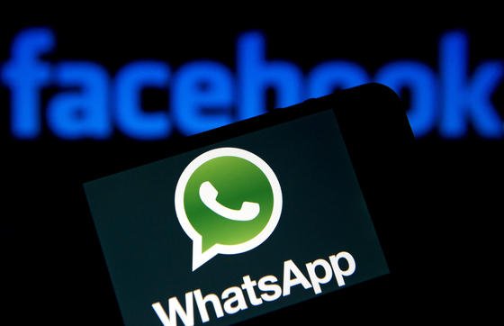 Für 19 Milliarden Dollar: Das soziale Netzwerk Facebook schluckt den Kommunikationsdienstleister WhatsApp. 