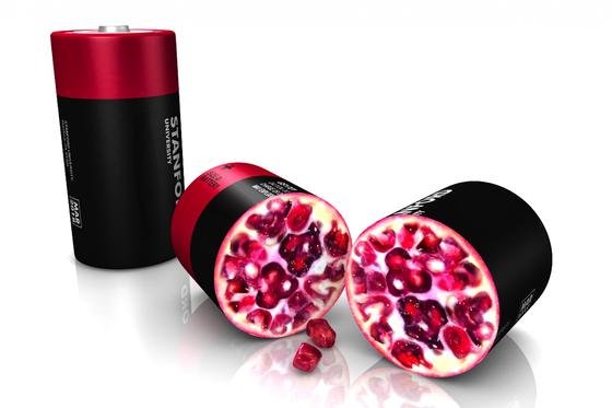Vom Granatapfel inspiriert haben US-Forscher eine Anodentechnik entwickelt, die das Silizium in der Batterie ähnlich umhüllt wie die Frucht ihre Teilchen. 