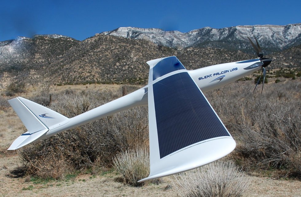 Solardrohne „Silent Falcon“ fliegt bis zu zwölf Stunden