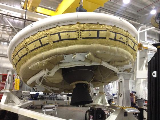NASA-Fallschirm für den Einsatz auf dem Mars: Der riesige Fallschirm – 33 Meter im Durchmesser – wird am Dienstag in der Stratosphäre der Erde erstmals getestet. Die NASA überträgt den <link target="_blank" url_id="11522">Test in einem Livestream</link>. 