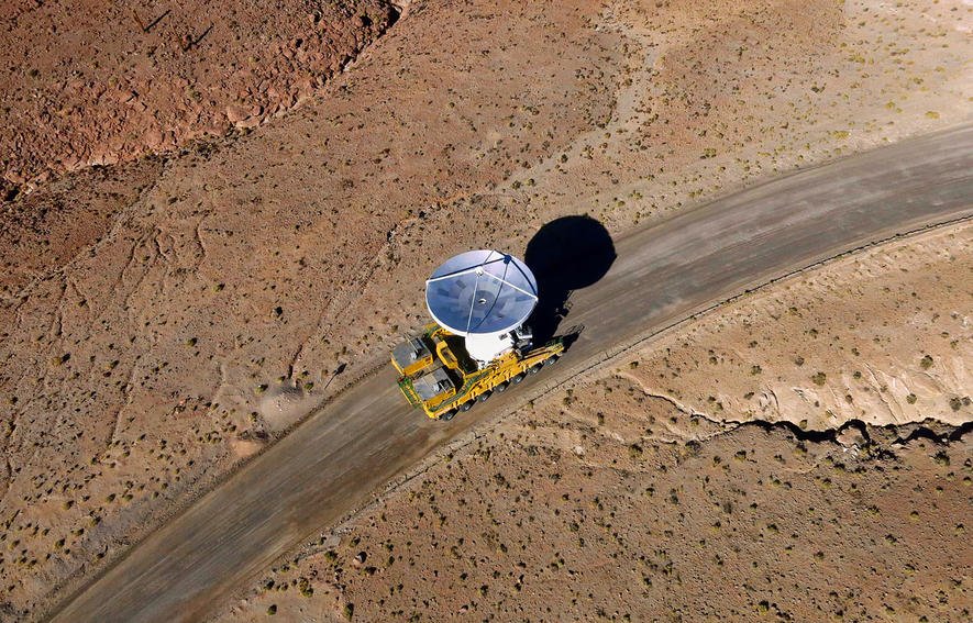 Riesen-Teleskop Alma in Chiles Wüste ist fertig