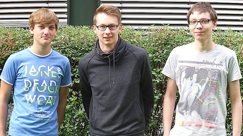 Max Neumerkel, Enrico Olzmann und Thomas Poller vom Gymnasium am Sandberg in Wilkau-Haßlau in Sachsen schlugen vor, Seifenblasen in der Schwerelosigkeit zu beobachten.