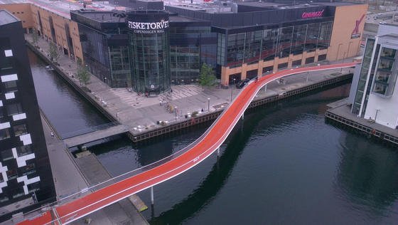 Der Radschnellweg Snake aus der Vogelperspektive: Kopenhagen will den Radverkehr beschleunigen und plant 26 Superhighways für Radfahrer.