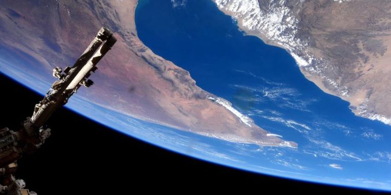 ISS über dem Golf von Aden: Bis 2024 ist der Bestand der Internationalen Raumstation gesichert. Dann setzt Russland auf eine eigene Raumstation.