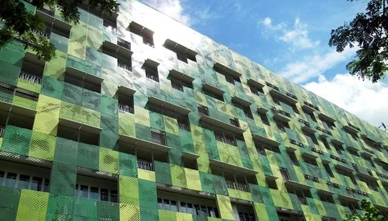 Das JTC-Gebäude CleanTech Park 1 in Singapur ist eines von jenen, die mit organischen Solarzellen der Firma Heliatek ausgerüstet werden sollen.