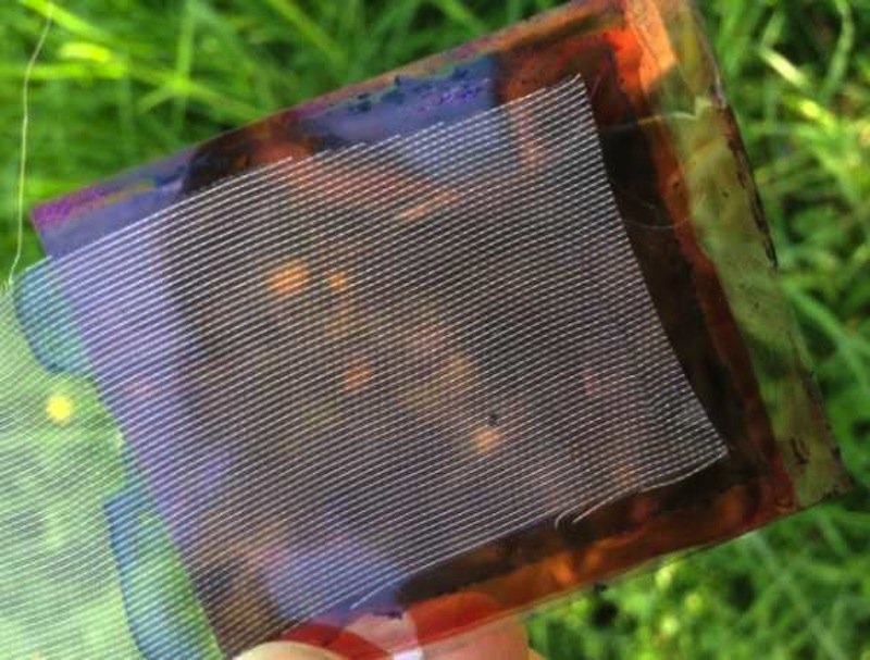 Die transparenten Elektroden für biegsame Solarzellen benötigen keine seltenen Erden wie Indium mehr. Sie ermöglichen einen höheren Wirkungsgrad und lassen sich kostengünstiger herstellen. 