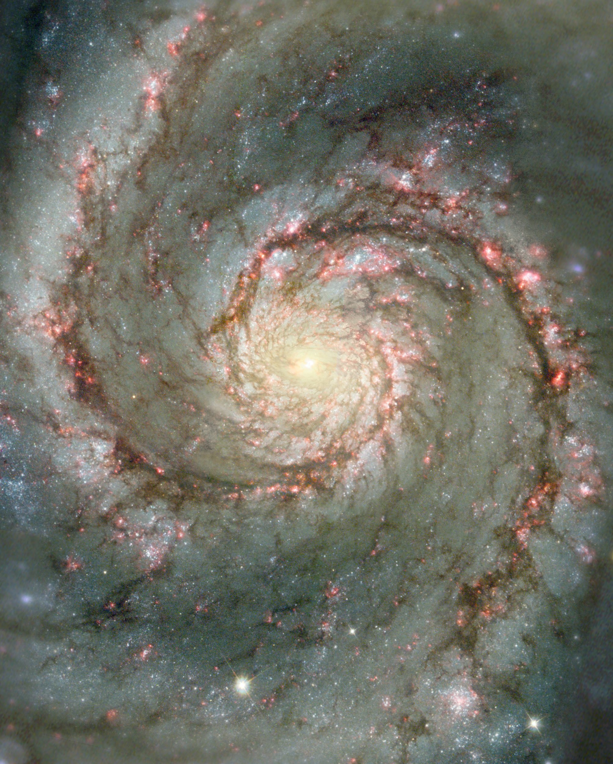 Hubble hat auch Bilder von M51 geschossen. Die Spiralgalaxie ist 30 Millionen Lichtjahre von der Erde entfernt. 