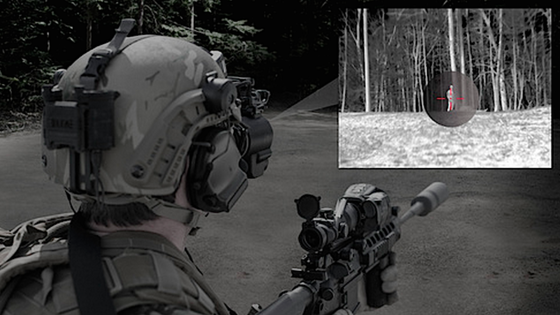 Das neue Nachtsichtgerät von BAE Systems: Der Soldat schwenkt bei Bedarf eine Helmbrille vor die Augen. Darauf erscheint das Livebild der Kamera im Zielfernrohr. Auf Wunsch als Nachtsicht- oder Wärmebild. 