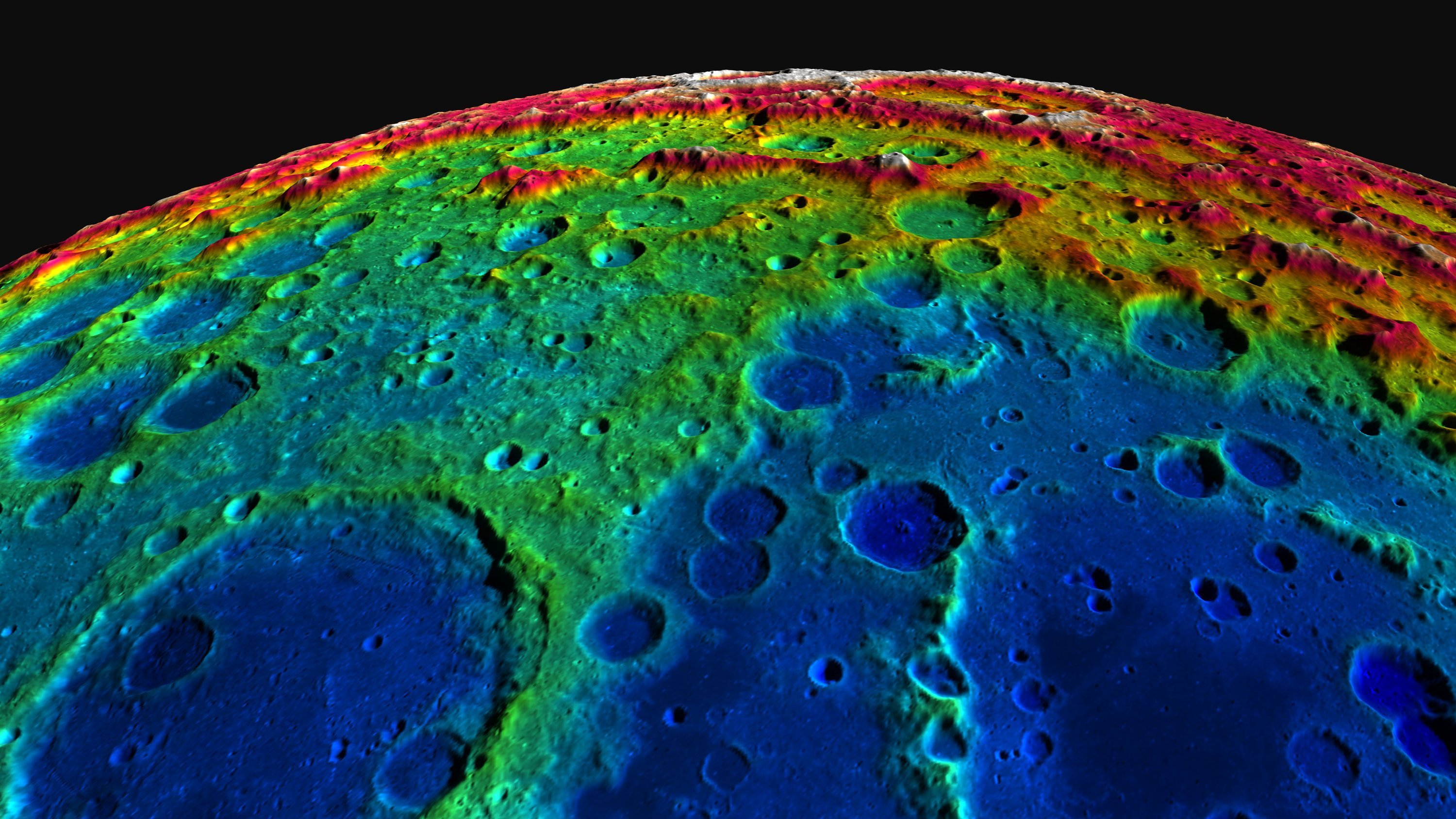 In das dreidimensionale digitale Mondmodell sind 70.000 Bilder eingeflossen, die der Satellit Lunar Reconnaissance Orbiter (LRO) mit einer Weitwinkelkamera aufgenommen hat. Das Modell bildet 37 Millionen Quadratkilometer oder 98 Prozent der Mondoberfläche als 3D-Modell ab. 