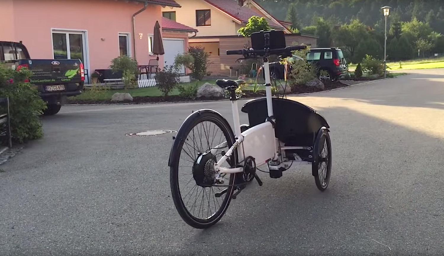 E-Cargo-Bike von Comodule: Angeblich soll es bald mit programmierten GPS-Koordinaten autonom fahren können. 