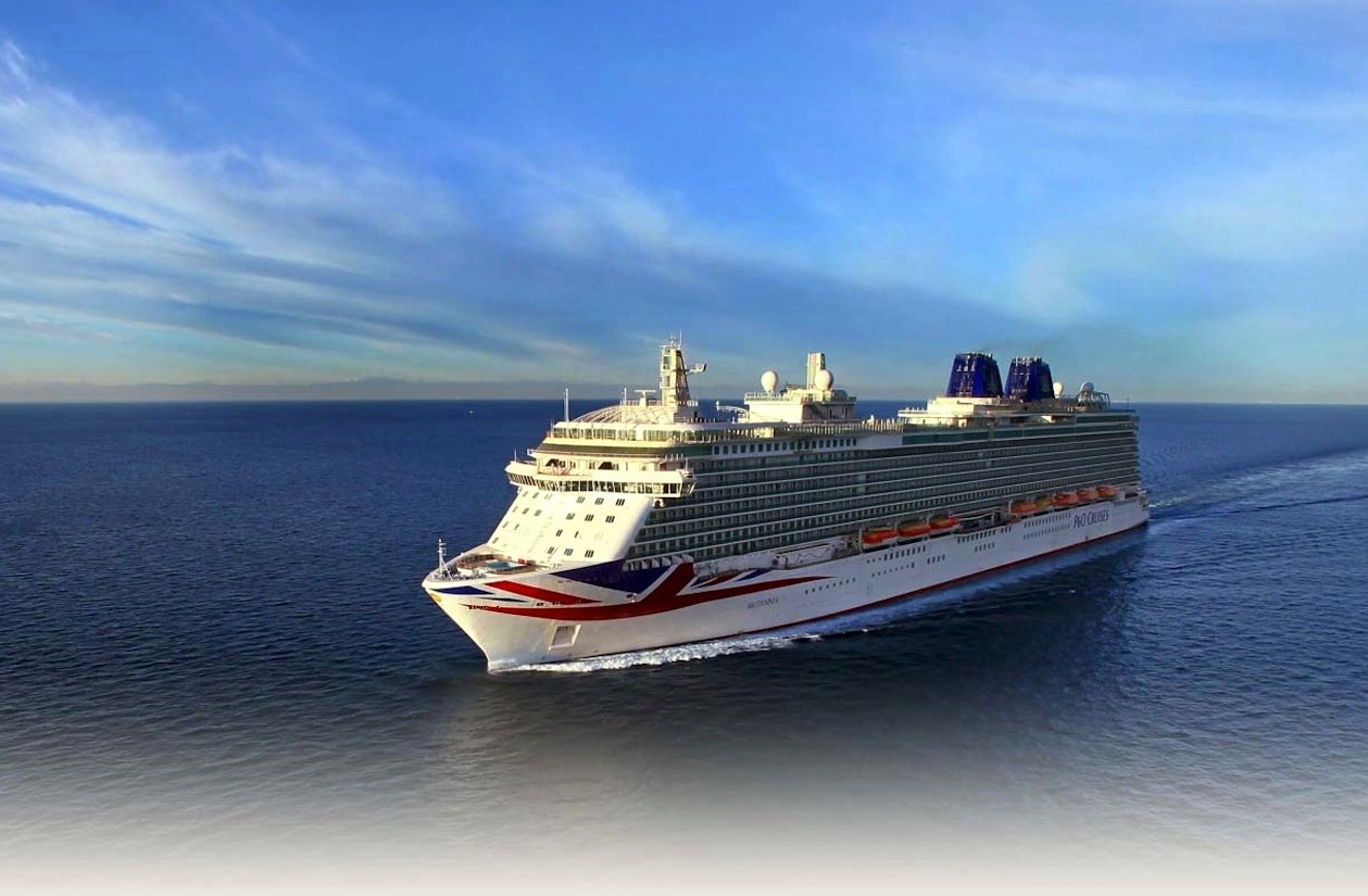 Die Britannia von P&O Cruises fährt mit Schweröl und einem dieselelektrischen Antrieb.