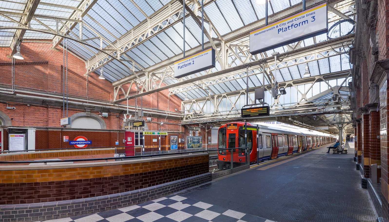 Fünf Prozent des Stroms, den die Londoner U-Bahn verbraucht, sollen über die Bremsenergie zurückgewonnen werden.