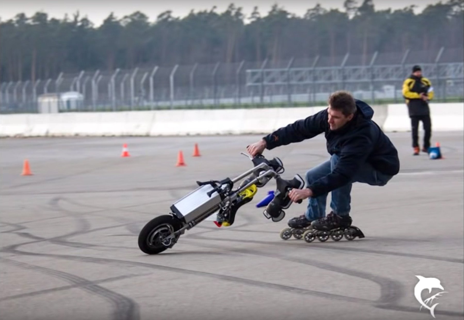 Bis zu 40 km/h schnell kann das FlyRad fahren, wie hier am Hockenheimring.