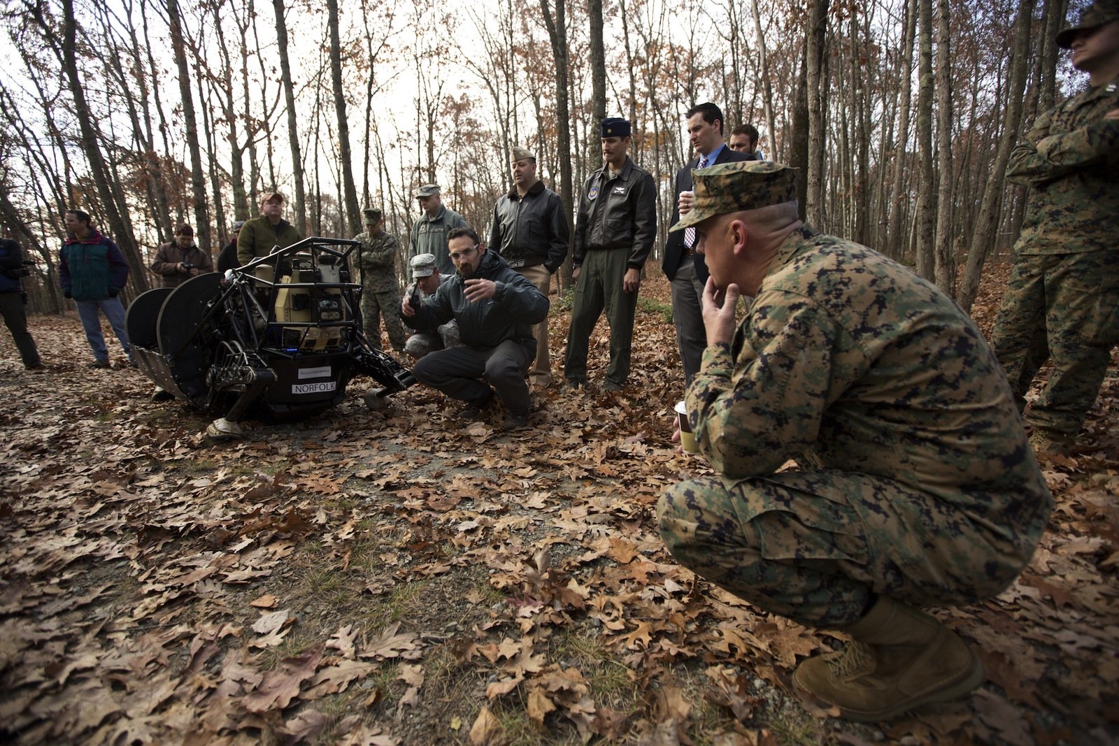 Boston Dynamics lässt seine Maschinen von den US-Soldaten auf Tauglichlichkeit testen. 