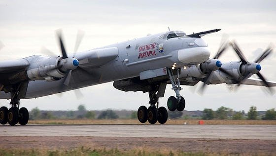 Alter Bomber: Die russische Tupolev Tu-95, auch Bear genannt, wird seit 1956 vom Militär eingesetzt. Nach der derzeitigen russischen Planung soll sie bis 2040 im Dienst bleiben.