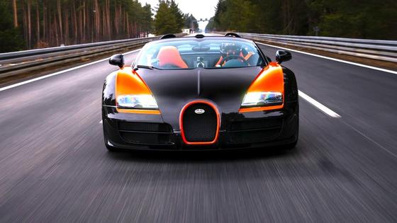 Schon der Bugatti Veryron setzte Maßstäbe als Supersportwagen. Jetzt soll der Nachfolger Chiron noch schneller und noch teurer werden. Wie der Chiron aussieht, ist noch unbekannt. Er wird im März 2016 auf dem Autosalon in Genf präsentiert.